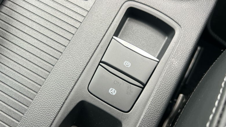 Ford Focus 1.0 EcoBoost Hybrid mHEV 155 Titanium X 5dr Auto Petrol Estate